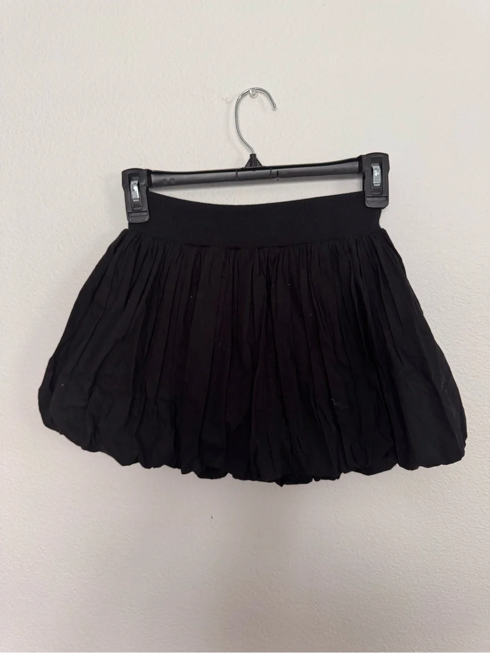 GAP Black Bubble Mini Skirt
